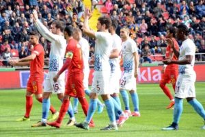 Trabzonspor 1 puanla d&ouml;n&uuml;yor