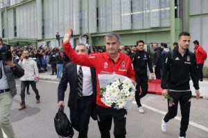Beşiktaş İzmir'de