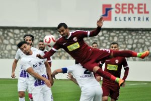 İneg&ouml;lspor evinde Afyonspor'a mağlup oldu