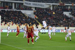 Başakşehir takibi bırakmıyor