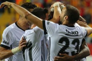 Beşiktaş, G&ouml;ztepe'yi rahat ge&ccedil;ti