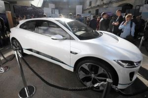 2040 yılında ka&ccedil; tane elektrikli ara&ccedil; olacak?