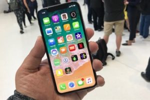 iPhone X'e Home Tuşu eklenebiliyor