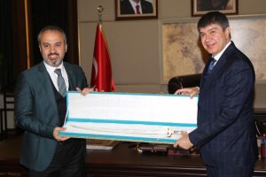 Bursa B&uuml;y&uuml;kşehir Belediye Başkanı Aktaş: Hedef, daha yaşanılabilir ve sağlıklı şehirler
