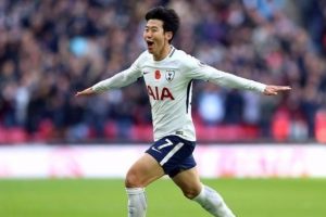 Tottenham zirveden kopmuyor!