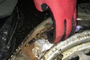 Otomobilin yedek lastiğinde esrar ele ge&ccedil;ti