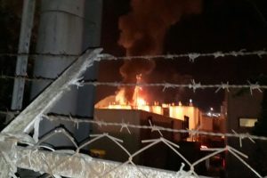 Kimyasal madde deposunda tanker patladı