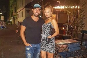 Meryem Uzerli sevgilisini aileye soktu!