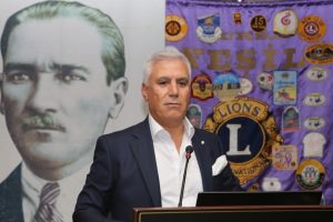 Bursa'da Bozbey Nil&uuml;fer'in hedeflerini anlattı