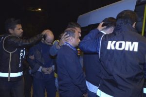Rodos'a ka&ccedil;maya &ccedil;alışan FET&Ouml;'c&uuml;ler yakalandı