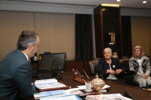 Bursa'da Başkan Aktaş'tan 'Srebrenica Anneleri'ne moral