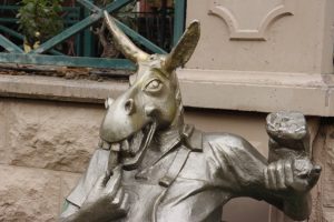 '&Ccedil;ekirdek &ccedil;itleyen eşek' kulaklarına kavuştu
