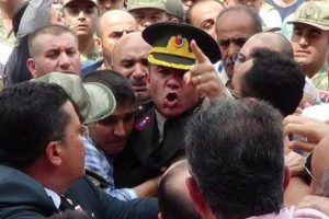 Yarbay Mehmet Alkan siyasete girdi!