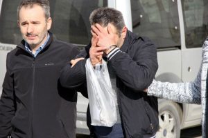 Bekar evinde uyuşturucu ticaretine tutuklama
