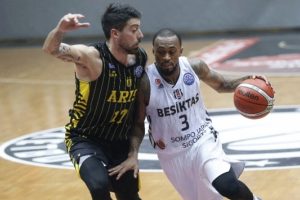 Beşiktaş farklı kazandı