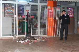 İstanbul Kadık&ouml;y'de market soygunu!
