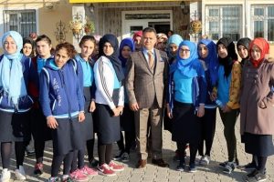 K&ouml;y k&ouml;y dolaşıp kız &ccedil;ocuklarını okullu yaptılar
