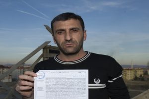 Okuma yazması olmadan 30 şarkı besteledi