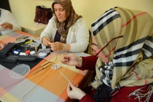 Bursa'da g&uuml;m&uuml;ş kazaz &ouml;r&uuml;c&uuml;l&uuml;ğ&uuml; yıldırım'da yaşatılıyor