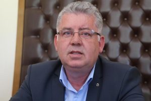 'Bulgaristan'daki 'T&uuml;rklere azınlık stat&uuml;s&uuml;' bir&ccedil;ok sorunu &ccedil;&ouml;zecek'