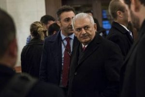 Başbakan'dan, Bah&ccedil;eli'nin se&ccedil;im barajı &ccedil;ıkışına cevap