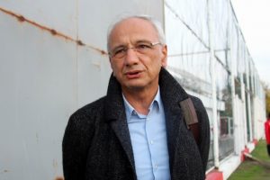 Araboğlu'ndan &ouml;z eleştiri