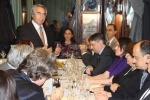 UNESCO'nun T&uuml;rkiye Komisyonu'ndan Paris'te akşam yemeği