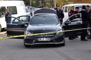 'L&uuml;ks ara&ccedil;' paniği! Polise &ccedil;arpıp...