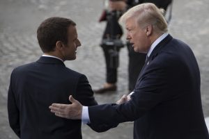 Trump "&uuml;st&uuml;nl&uuml;k" mesajı veriyor