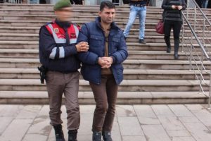 FET&Ouml;'n&uuml;n kasası &ouml;ğretmen askeri b&ouml;lgede yakalandı
