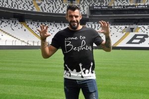 Negredo'dan taraftarlara davet