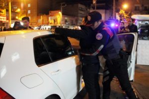 Diyarbakır'da 800 polisle uygulama