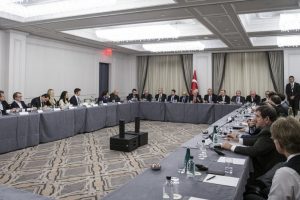 Başbakan Yıldırım finans kuruluş temsilcileri ile g&ouml;r&uuml;şt&uuml;