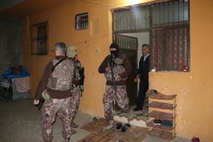 DEAŞ operasyonunda 11 Suriyeliye g&ouml;zaltı!