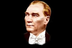 Ulu &Ouml;nder Atat&uuml;rk'&uuml; saygıyla anıyoruz