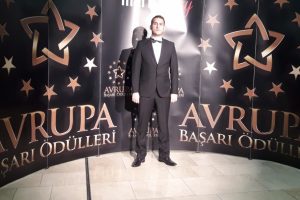 Bursalı iş adamına Avrupa'dan &ouml;d&uuml;l geldi