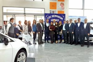 Ford Otosan'dan Otoko&ccedil; Bursa Şubesi'ne "Satışta M&uuml;kemmellik &Ouml;d&uuml;l&uuml;" verildi