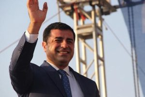 Demirtaş, Twitter'dan seslendi