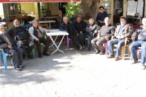 Film gibi: Biri Seferoğulları diğeri Tellioğulları