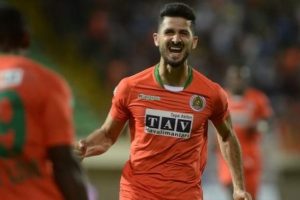 Emre Akbaba i&ccedil;in devredeler