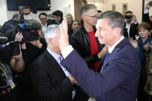 Slovenya'da Cumhurbaşkanı Pahor yeniden seçildi