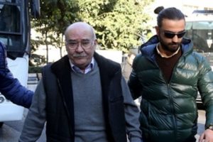 Aydın Engin, Başbakan'a seslendi: 500 bin lira &ccedil;ok, zaten parasızlık canımıza okuyor!