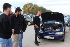 Akaryakıt zamları Bursa'da ikinci el otomobil satışlarını da vurdu