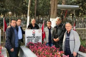 Bursa Orhangazili şehidin silah arkadaşlarından 25 yıl sonra ziyaret