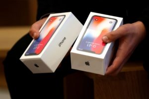 Apple seneye üç yeni iPhone tanıtacak