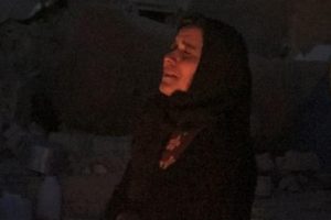 İranlı depremzedelerin zorlu yaşamı