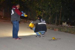 Akrabalar birbirine girdi: 4 yaralı