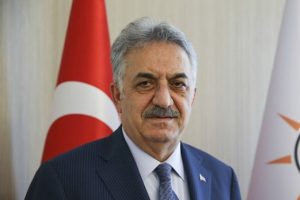 AK Partili Hayati Yazıcı'dan se&ccedil;im barajı ile ilgili flaş a&ccedil;ıklama