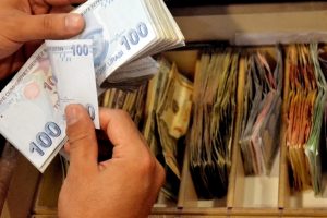 Kısa vadeli dış bor&ccedil; stoku y&uuml;zde 12,5 arttı