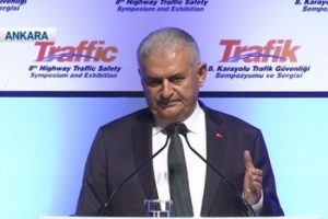 Yıldırım: M&uuml;fredatta trafikle ilgili bilgilerin daha fazla yer alması lazım